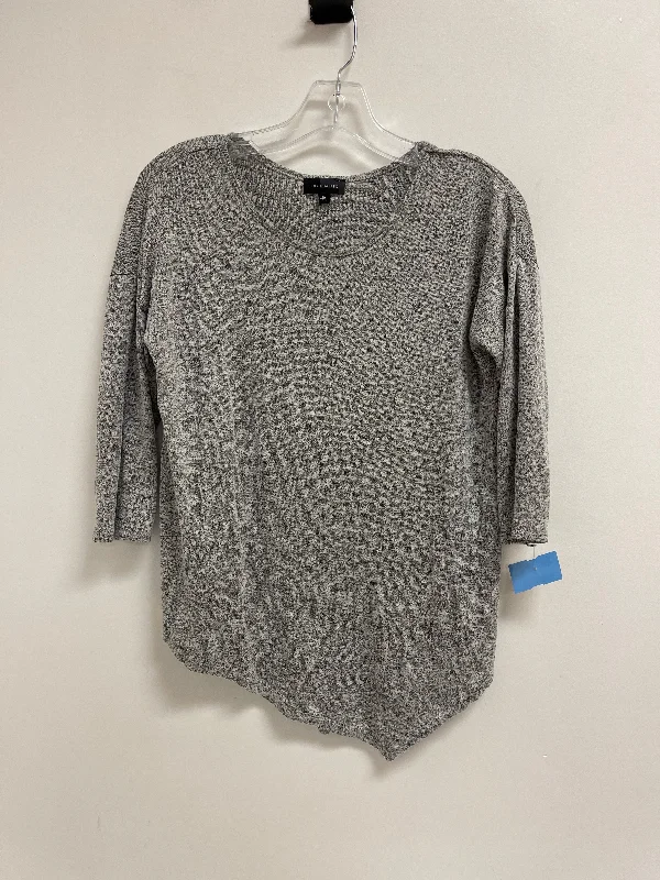 women's tops for those who want to show off their figure in a flattering wayTop Long Sleeve By Limited In Grey, Size: Xs