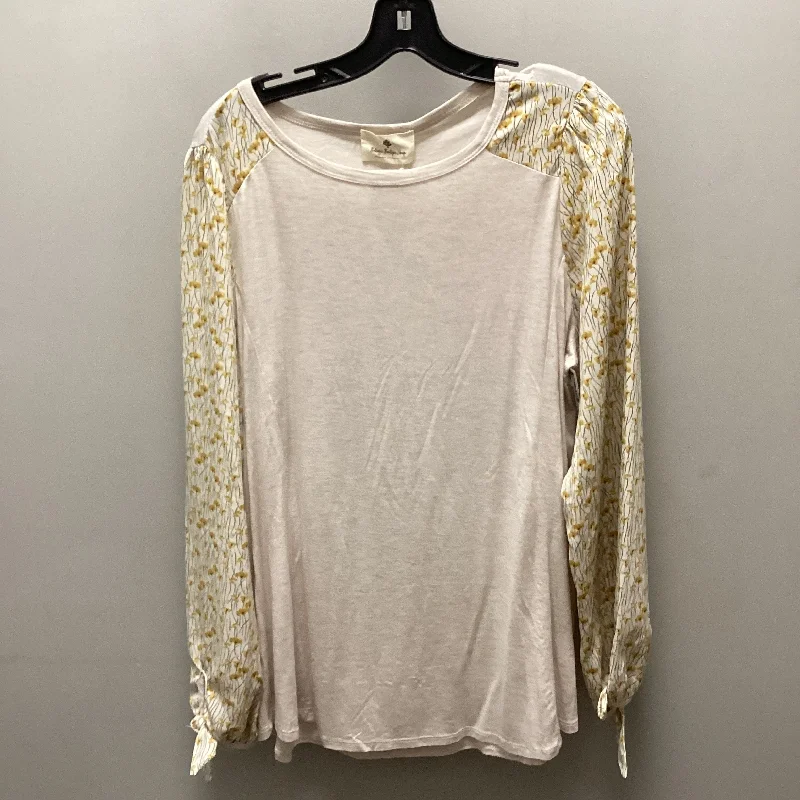 women's tops for those who seek both style and comfortTop Long Sleeve By BETSYS BOUTIQUE SHOP In Beige, Size: Xl