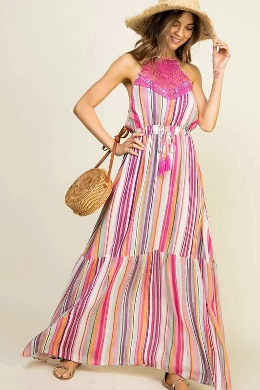 Off-The-Shoulder DressStriped Halter & Lace Maxi Dress