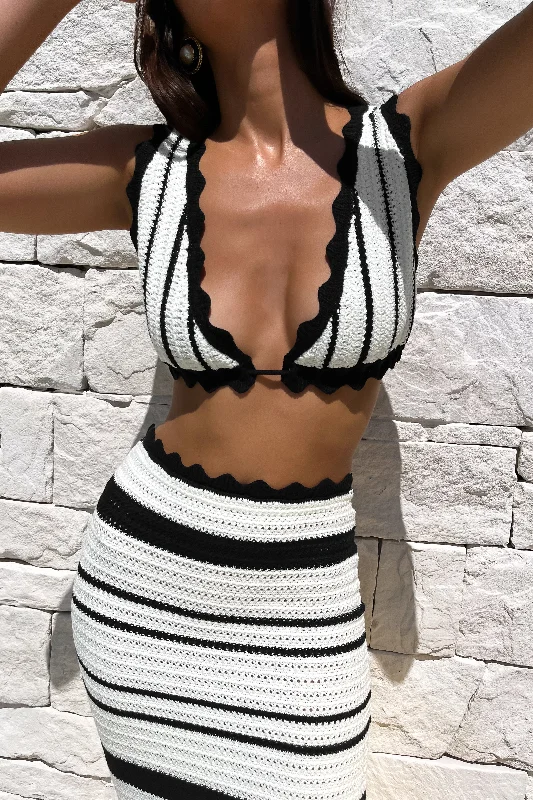 women's tops for those who want to create outfits that reflect their personal style and sense of fashionJadia Contrast Crochet Bralette - Black/White