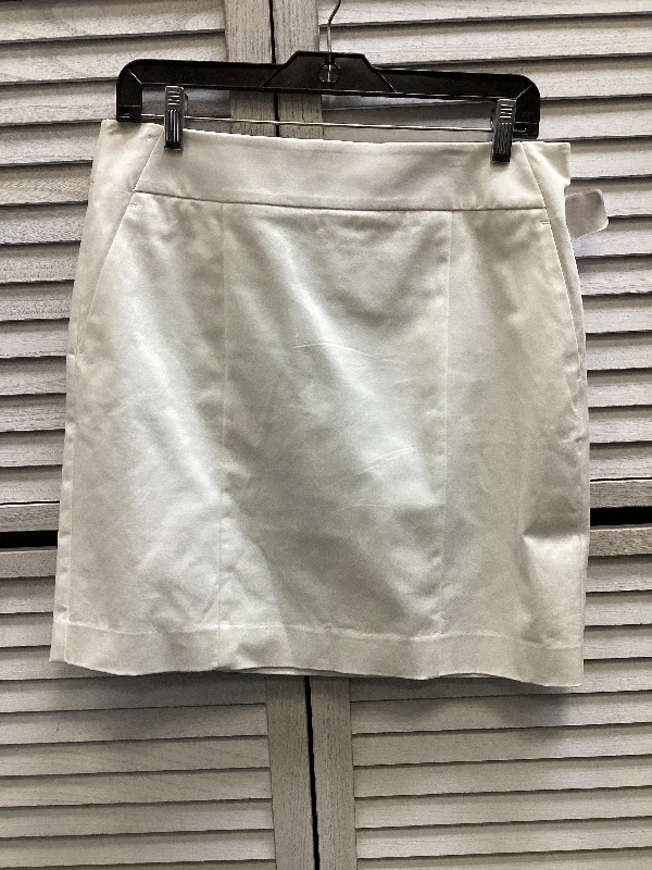 women's affordable velvet skirtsSkirt Mini & Short By Ann Taylor In White, Size: 8