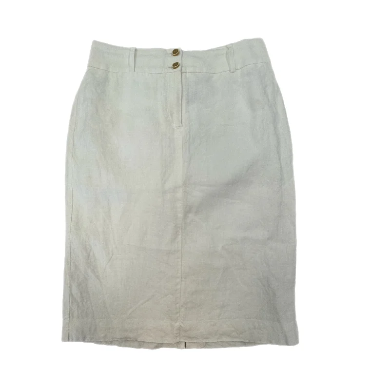 women's adventure-ready evening skirtsSkirt Mini & Short By Banana Republic In White, Size: 2