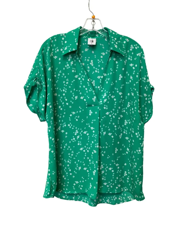 women's tops for those who want to make a bold fashion statement with their choice of topsTop Short Sleeve By Cabi In Green, Size: M