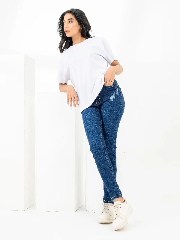 women's tops for those who want to create outfits that are both trendy and timelessRipped Skinny Jeans