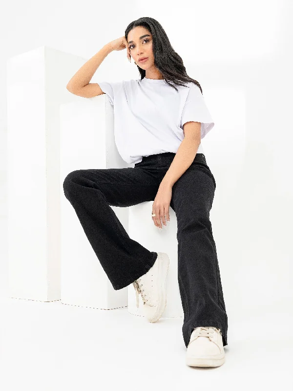 women's tops for those who want to create outfits that are both trendy and timelessBasic Bootcut Jeans