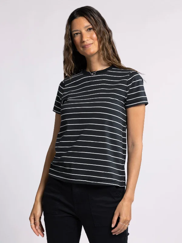 women's tops for those who refuse to compromise on styleASHER TEE