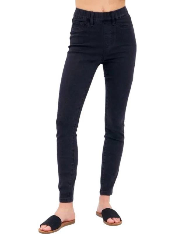 Pull-On Shield Pockets Skinny Jeans In Black