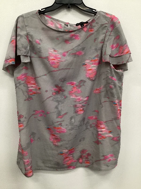 women's tops for those who want to add a personal touch to their wardrobe with unique and one-of-a-kind piecesTop Short Sleeve By Banana Republic In Grey & Pink, Size: Xl